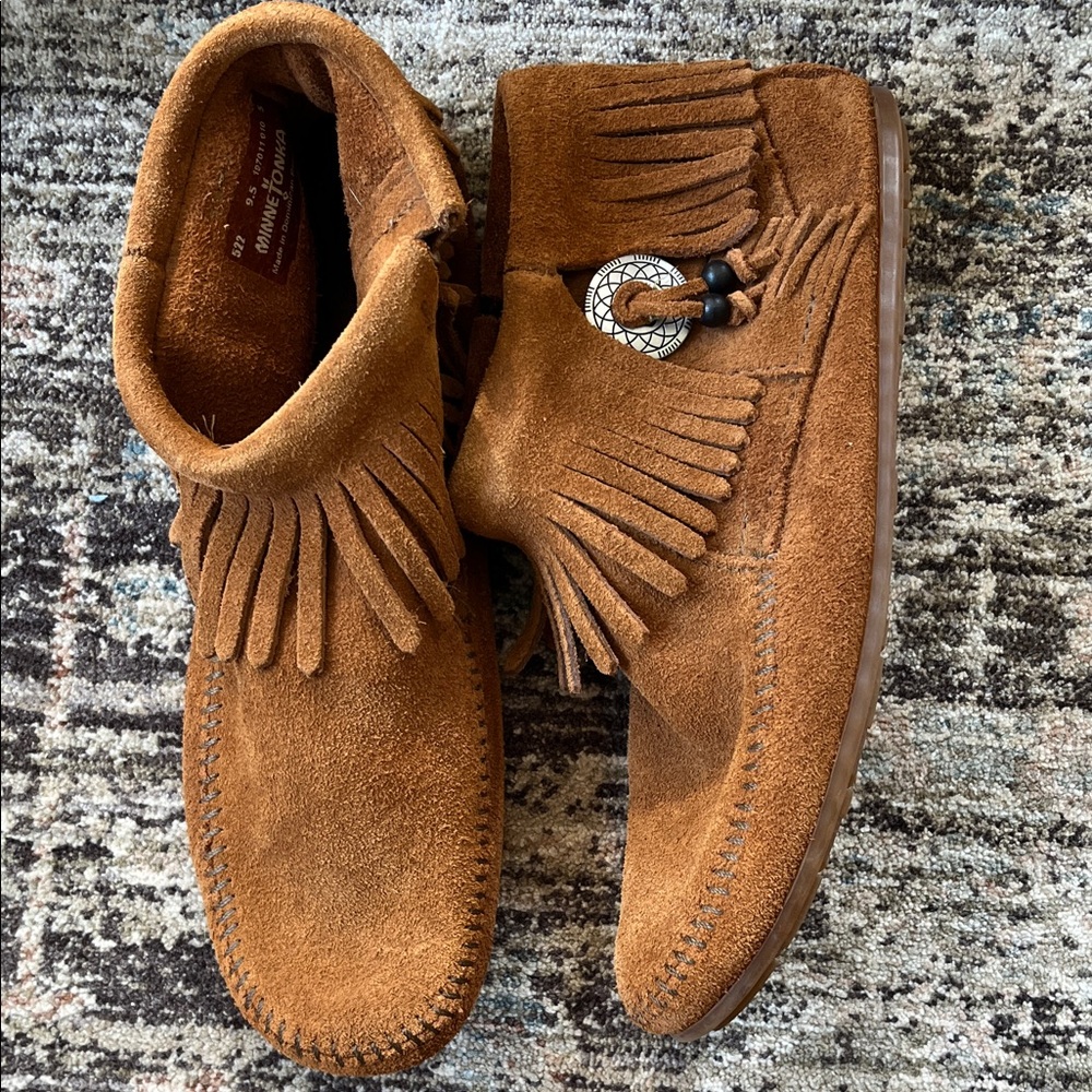 Minnetonka Brown Fringe Moccasins